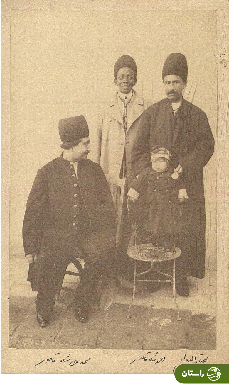 عکس | تونل زمان؛ قابی بی‌نظیر  و دیده نشده از محمدعلی شاه و احمد شاه آخرین پادشاهان قاجار