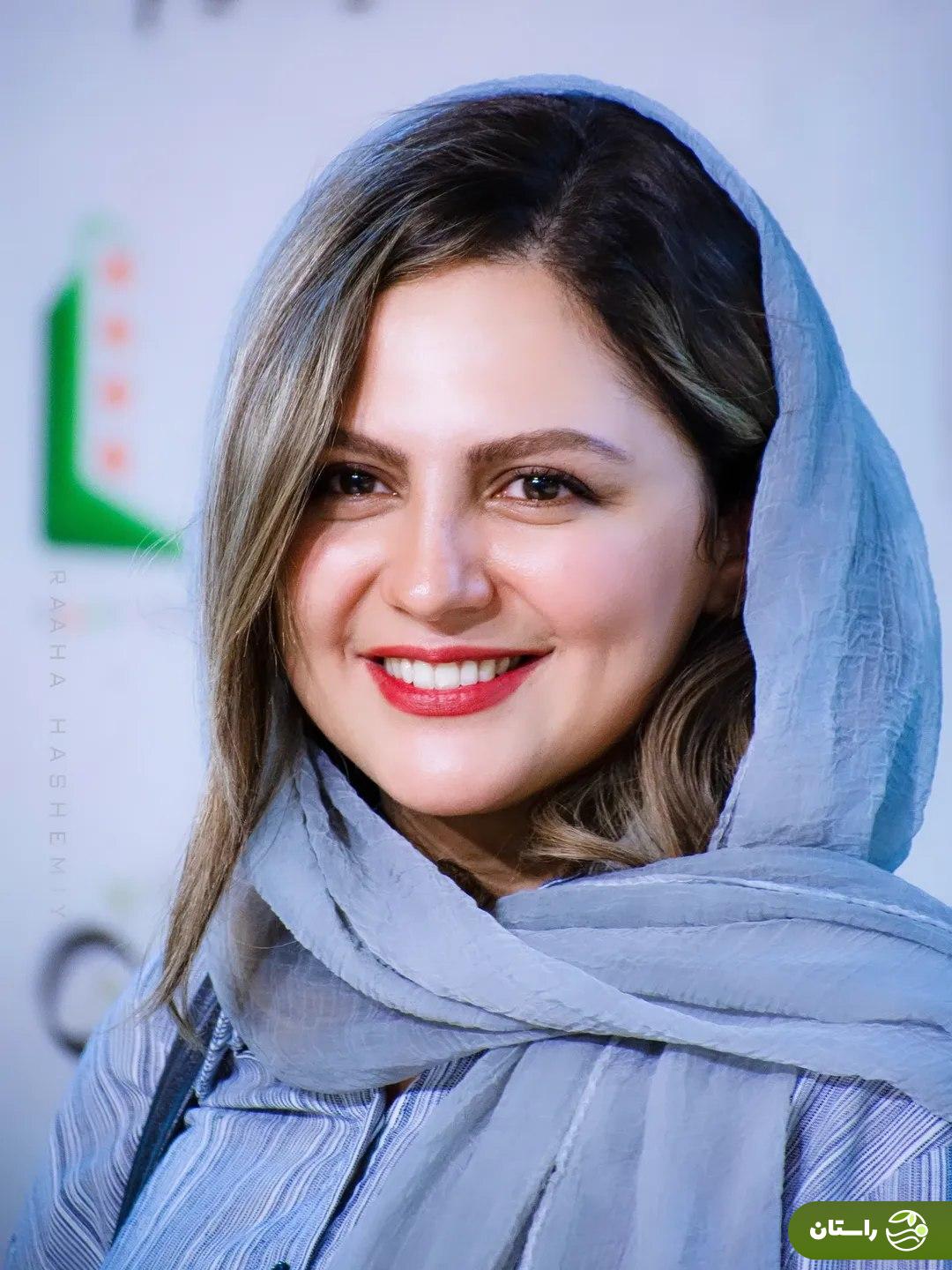 تصاویر | نیلوفر کوخانی در اکران خصوصی فیلم سینمایی زعفرانیه ۱۴ تیر در باغ کتاب