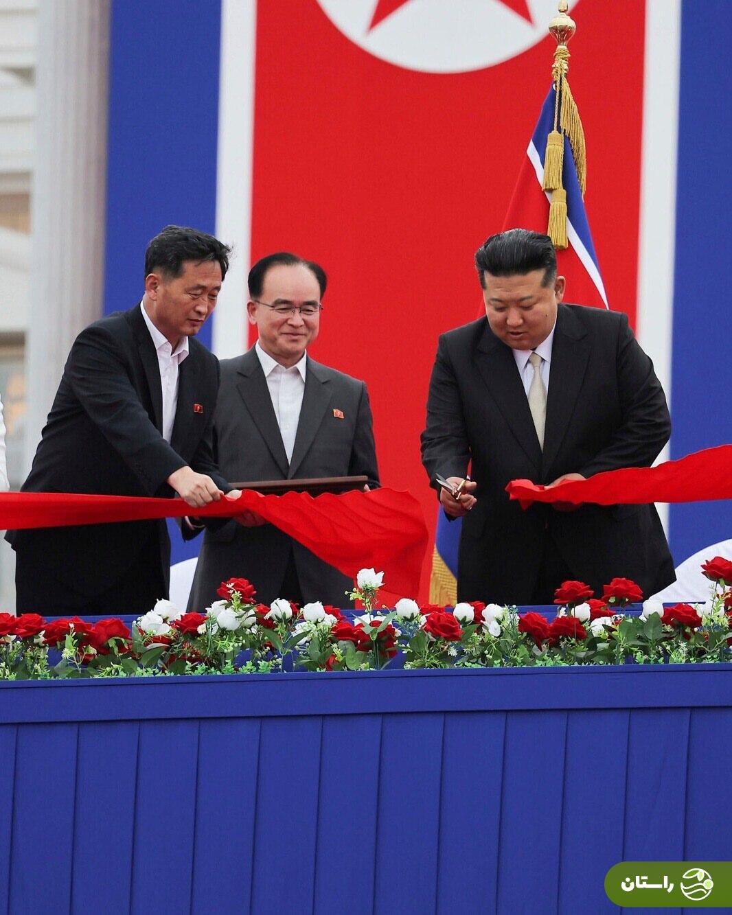 رهبر کره شمالی، همسر و دخترش در بزرگترین مجتمع تفریحی کره شمالی را افتتاح کردند + تصاویر رهبر کره شمالی، همسر و دخترش در بزرگترین مجتمع تفریحی کره شمالی را افتتاح کردند + تصاویر