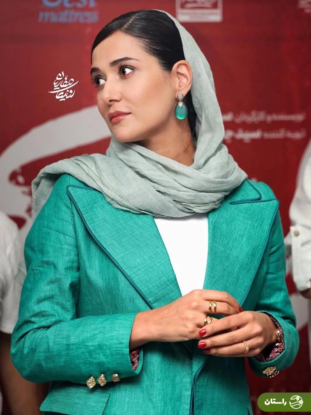 تصاویر | استایل ساده و زیبای پریناز ایزدیار در دومین شب اکران «زن و بچه»