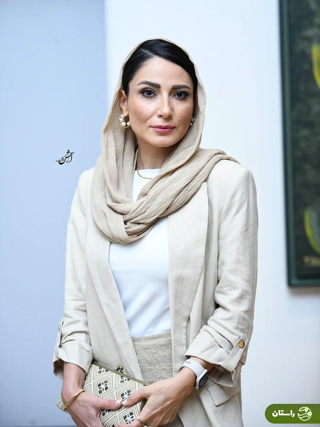 تصاویر | استایل سمیرا حسن‌پور بازیگر سریال جزر و مد در افتتاحیه یک نمایشگاه