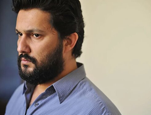 ویدئو | حامد بهداد: برخی آدم‌های بیشعور من را زخمی و نابود می‌کنند