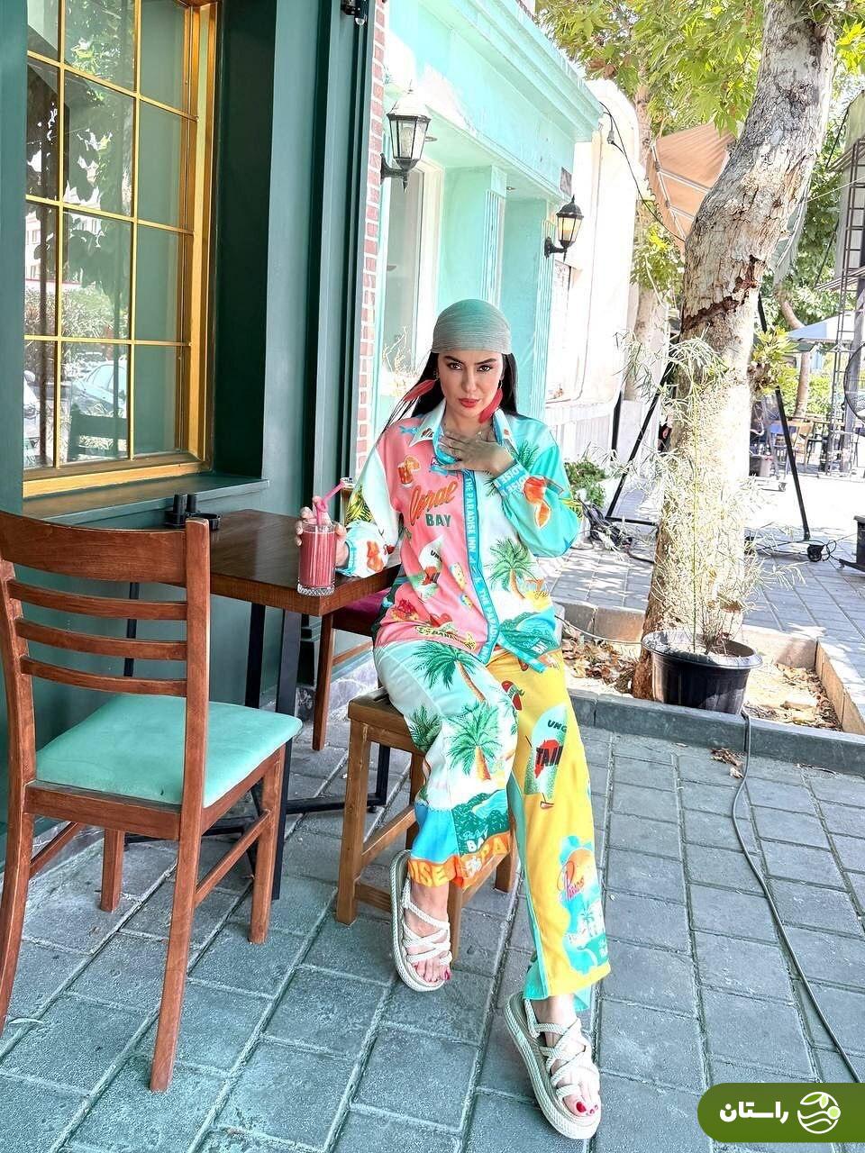 تصاویر | کافهگردی مرجانِ سریال «نونخ» با استایل رنگارنگ و تابستانی تصاویر | کافهگردی مرجانِ سریال «نونخ» با استایل رنگارنگ و تابستانی