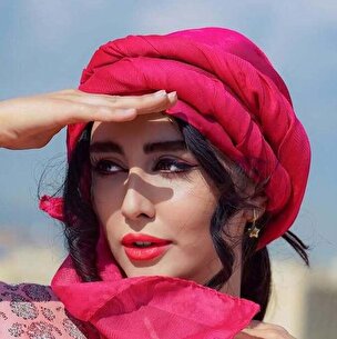 عکس جدید و جذاب ستاره حسینی بازیگر نقش سارا در سریال چرخ گردون