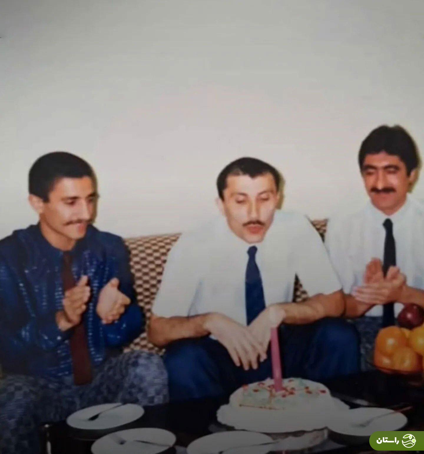 عکس | تونل زمان؛ جشن تولد ۳۰ سالگی حمید درخشان با حضور امیر قلعه‌نویی و ناصر محمدخانی در قطر؛ سال ۱۳۶۶