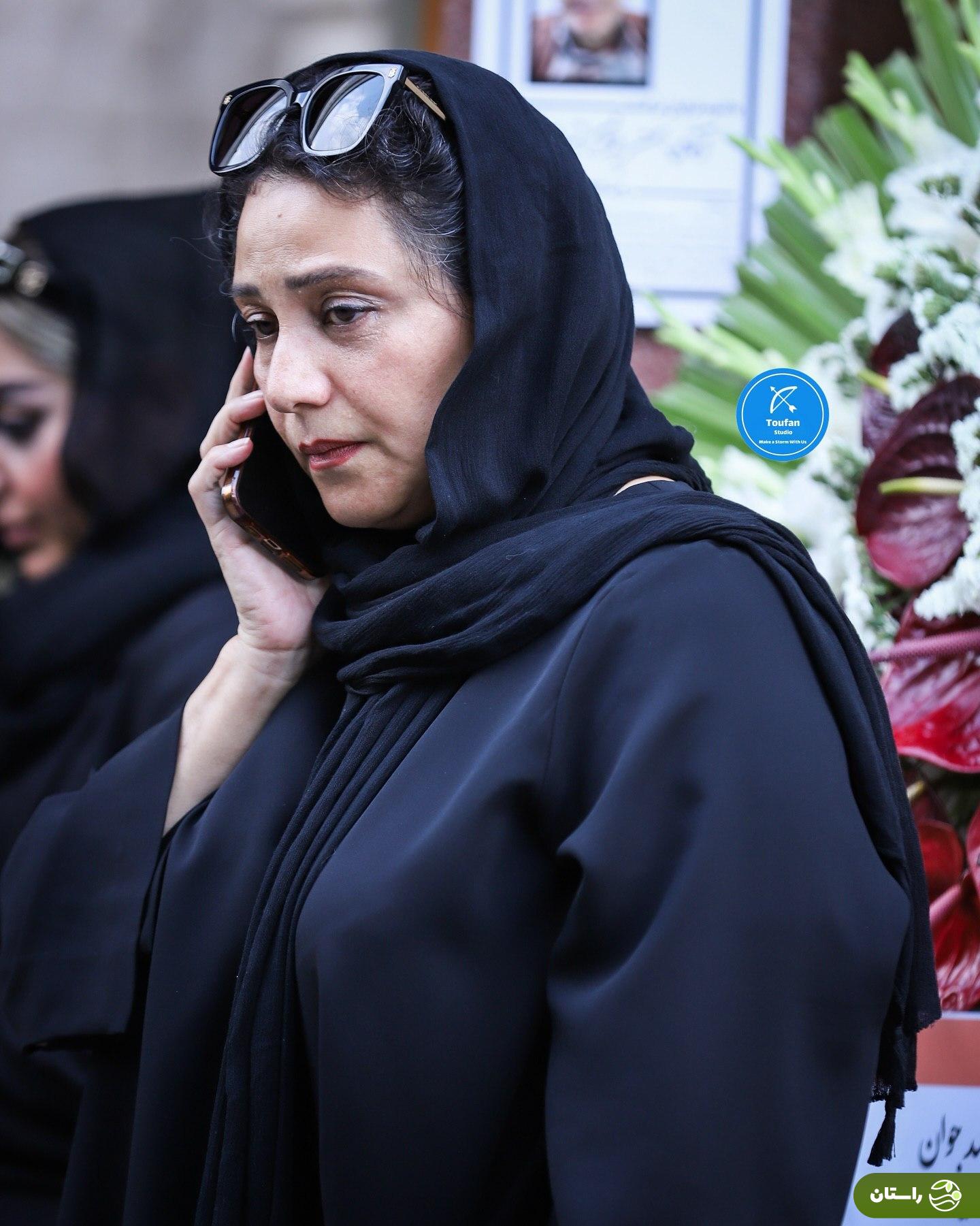 تصاویر | حضور هنرمندان سرشناس در مراسم ختم پدر رامبد جوان