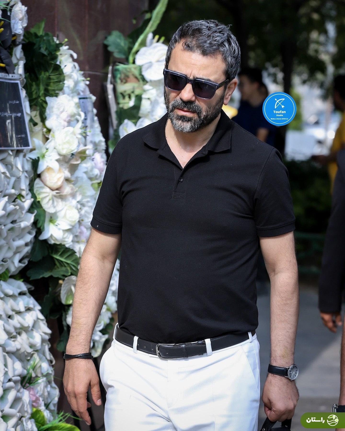 تصاویر | حضور هنرمندان سرشناس در مراسم ختم پدر رامبد جوان