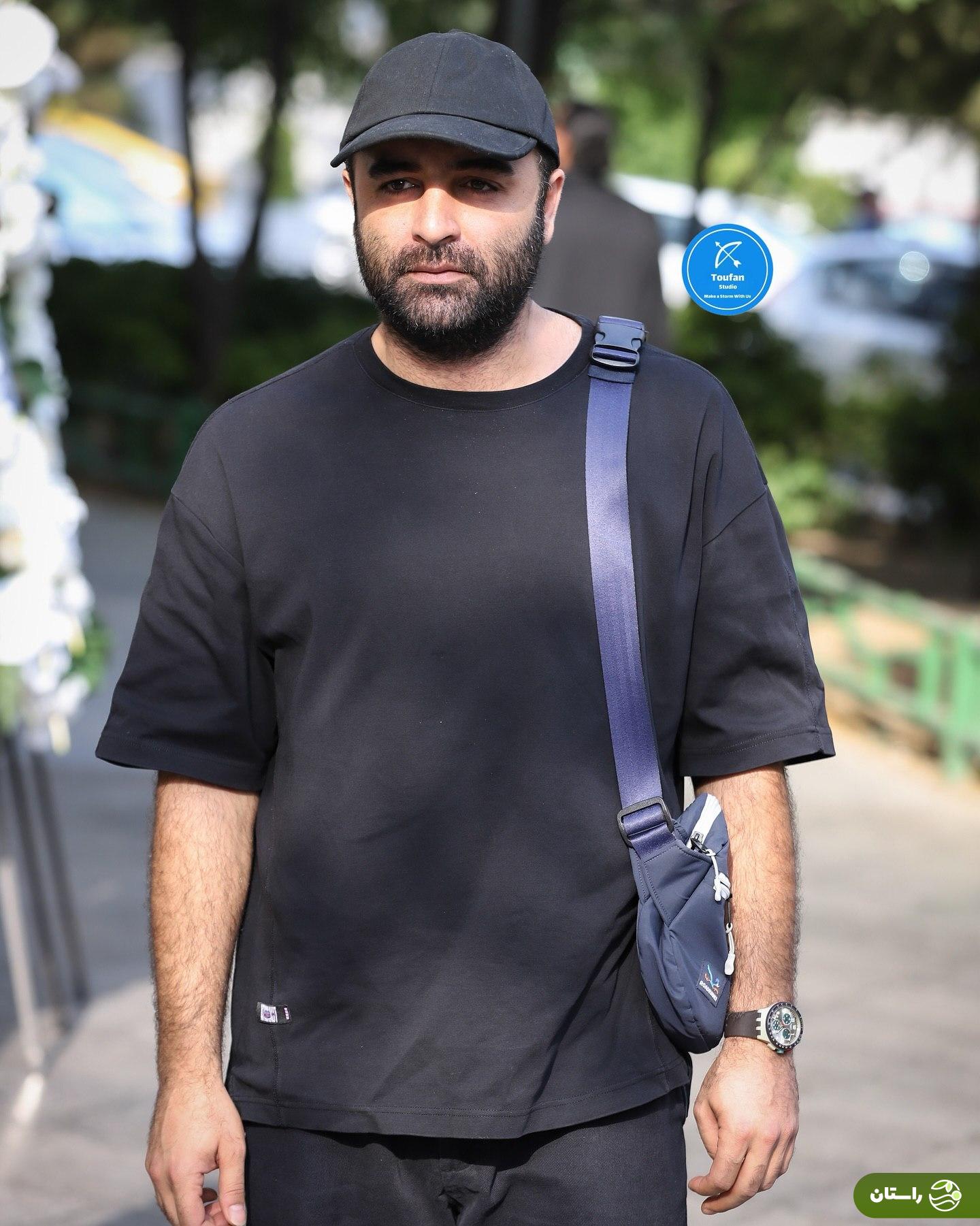 تصاویر | حضور هنرمندان سرشناس در مراسم ختم پدر رامبد جوان