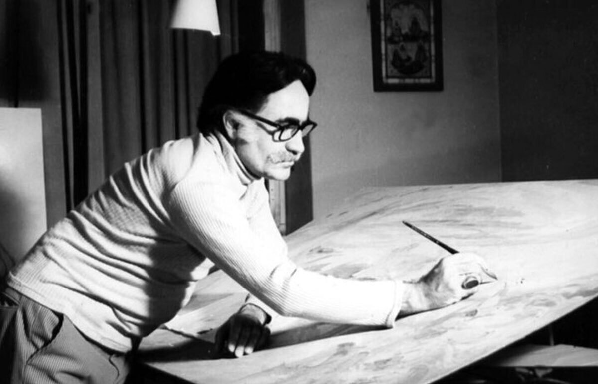 عکس‌های دیده نشده از استاد فرشچیان در سال ۱۳۵۵