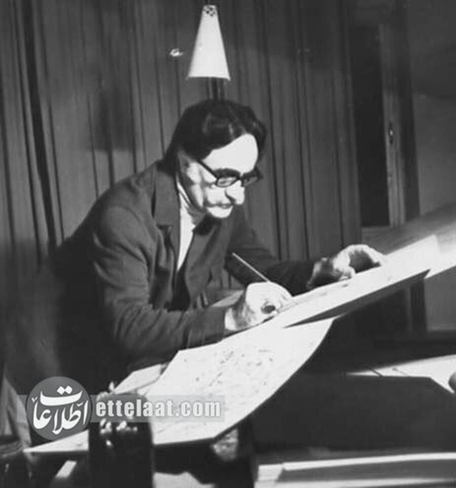 عکس‌های دیده نشده از استاد فرشچیان در سال ۱۳۵۵