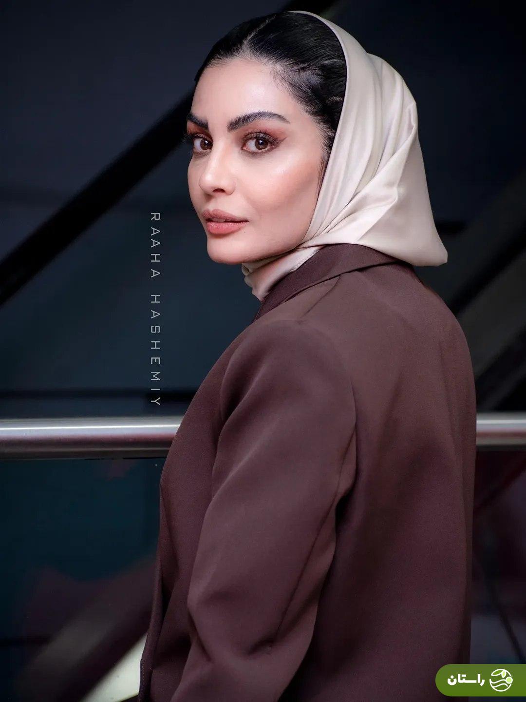 تصاویر | استایل جدید و ژست‌های صحرا اسداللهی در اکران فیلم سینمایی مرجان