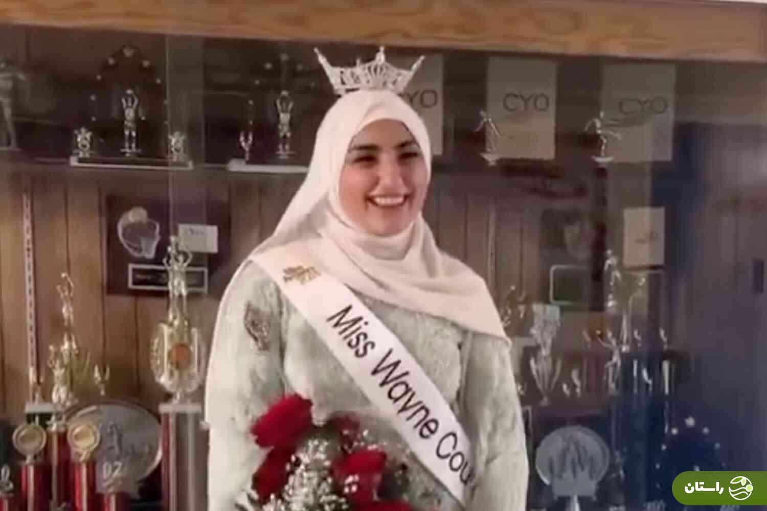 عکس | این زن باحجاب برای اولین بار زیباترین زن سال در آمریکا شد عکس | این زن باحجاب برای اولین بار زیباترین زن سال در آمریکا شد