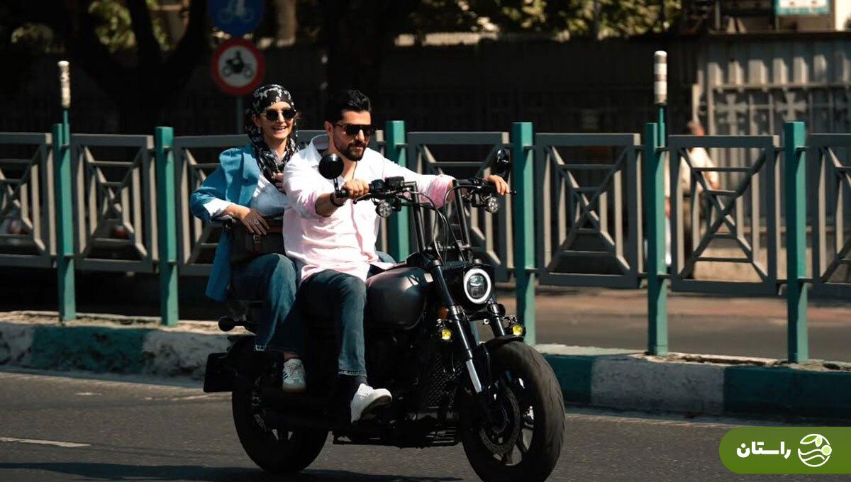 عکس | پردیس احمدیه و سینا مهراد سوار بر موتور در سریال «از یاد رفته»
