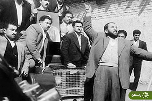 تصاویر | تهران در روز کودتای ۲۸ مرداد۱۳۳۲؛ تسخیر شهربانی، رادیو و خانه‌ی مصدق