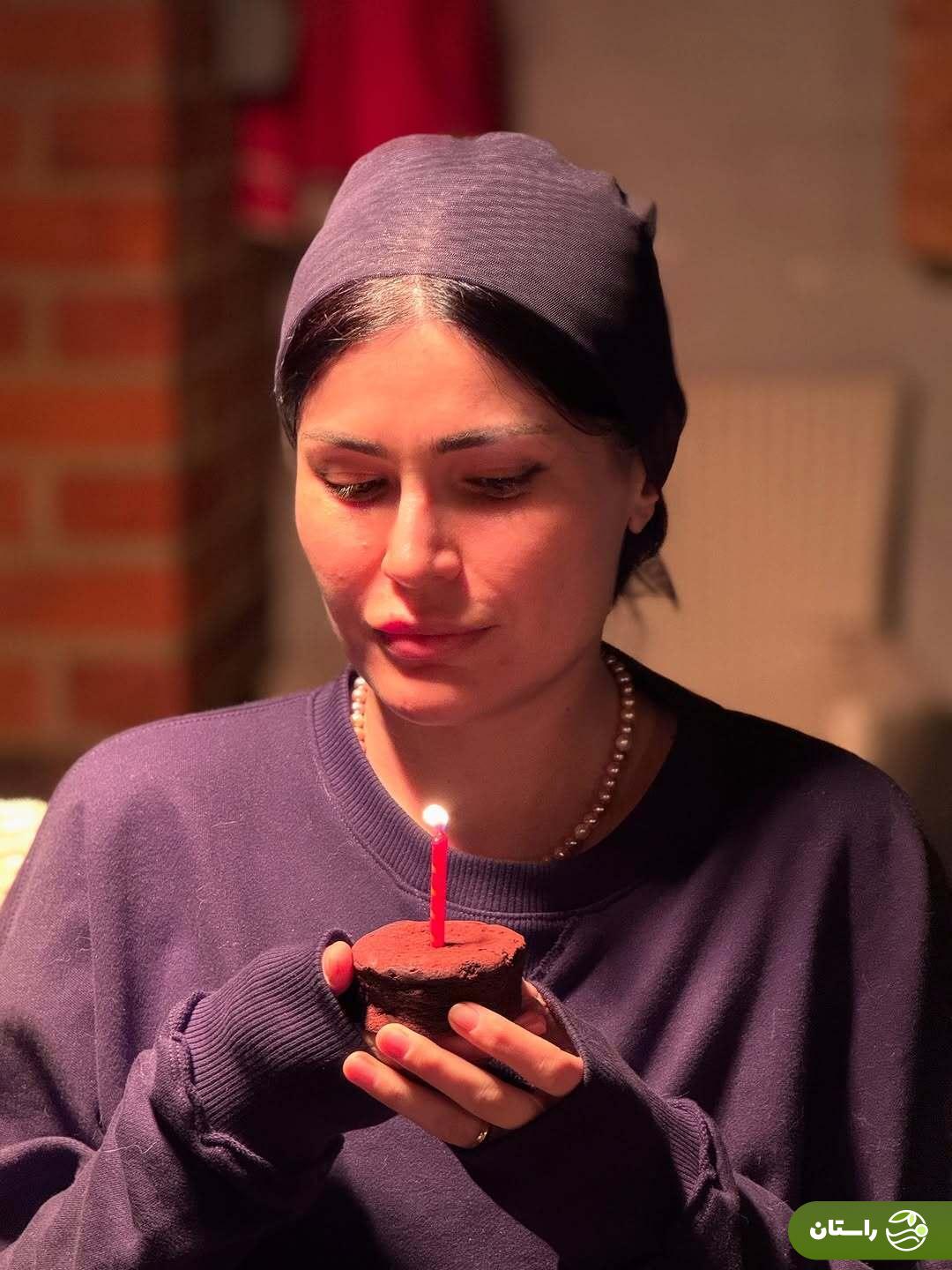 عکس | جشن تولد ۳۵ سالگی شیوا طاهری، دنیا سریال «گذر از رنج‌ها» در لندن