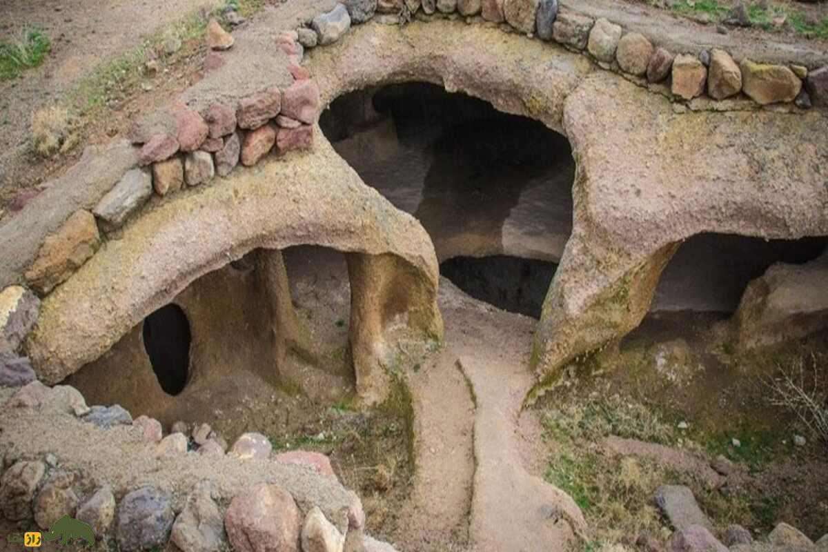 حیله‌ور تبریز؛ عجیب‌ترین روستای ایران که برای فرار از سرما و راهزنان خانه‌های آن زیر زمین بنا شده است