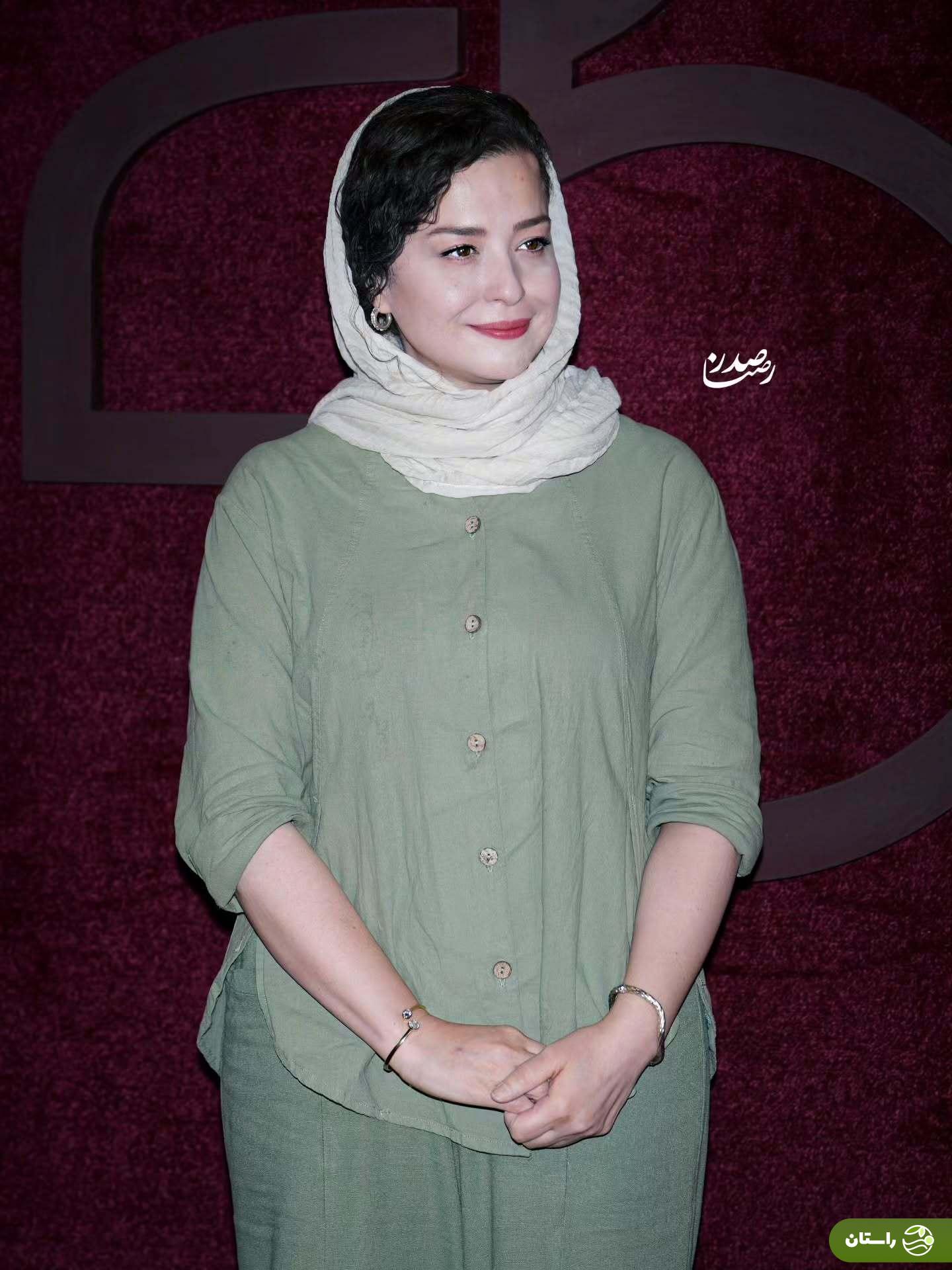 تصاویر‌ | ژست‌های مهرآوه شریفی‌نیا در افتتتاحیه ی جشنواره ۲۵