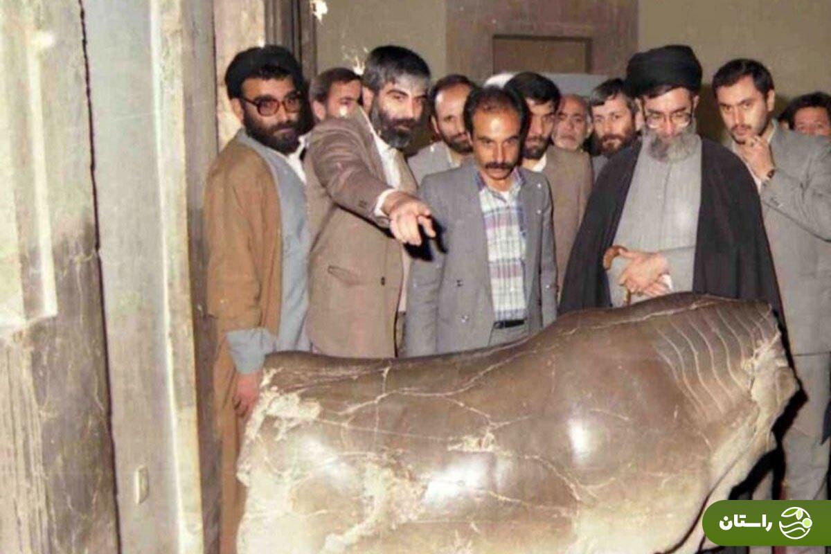 عکس | تونل زمان؛ بازدید آیت‌الله خامنه‌ای از تخت جمشید؛ ۲۱ آذر ۱۳۶۷