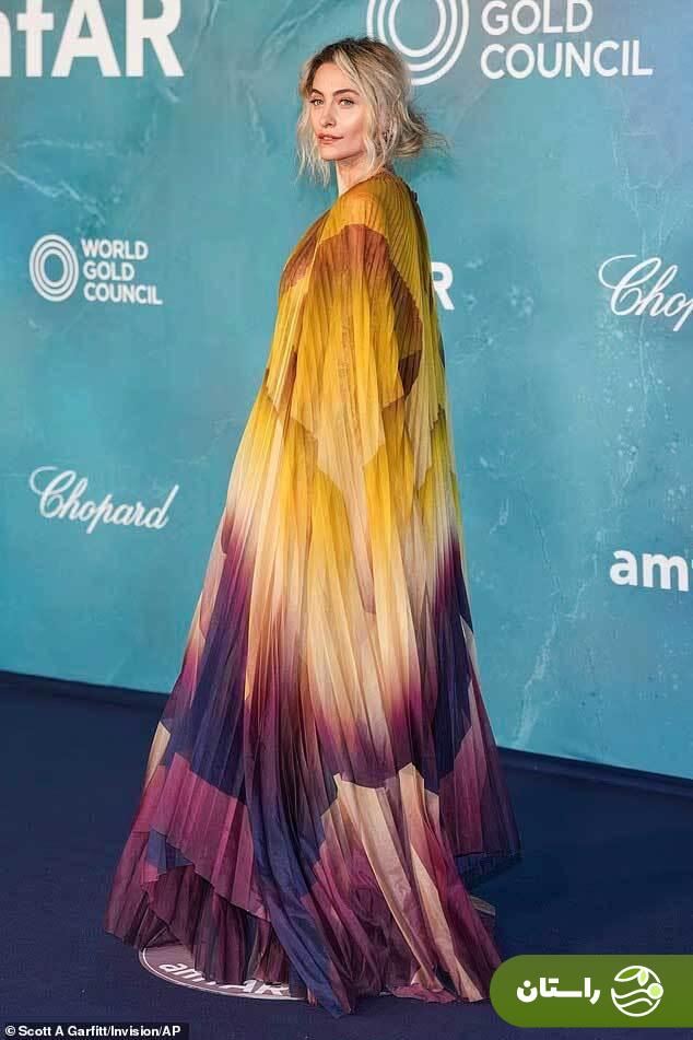 (تصویر) «پاریس» دخترِ مایکل جکسون در رقابت با خوشلباسترین سلبریتیهای جشنواره فیلم ونیز (تصویر) «پاریس» دخترِ مایکل جکسون در رقابت با خوشلباسترین سلبریتیهای جشنواره فیلم ونیز