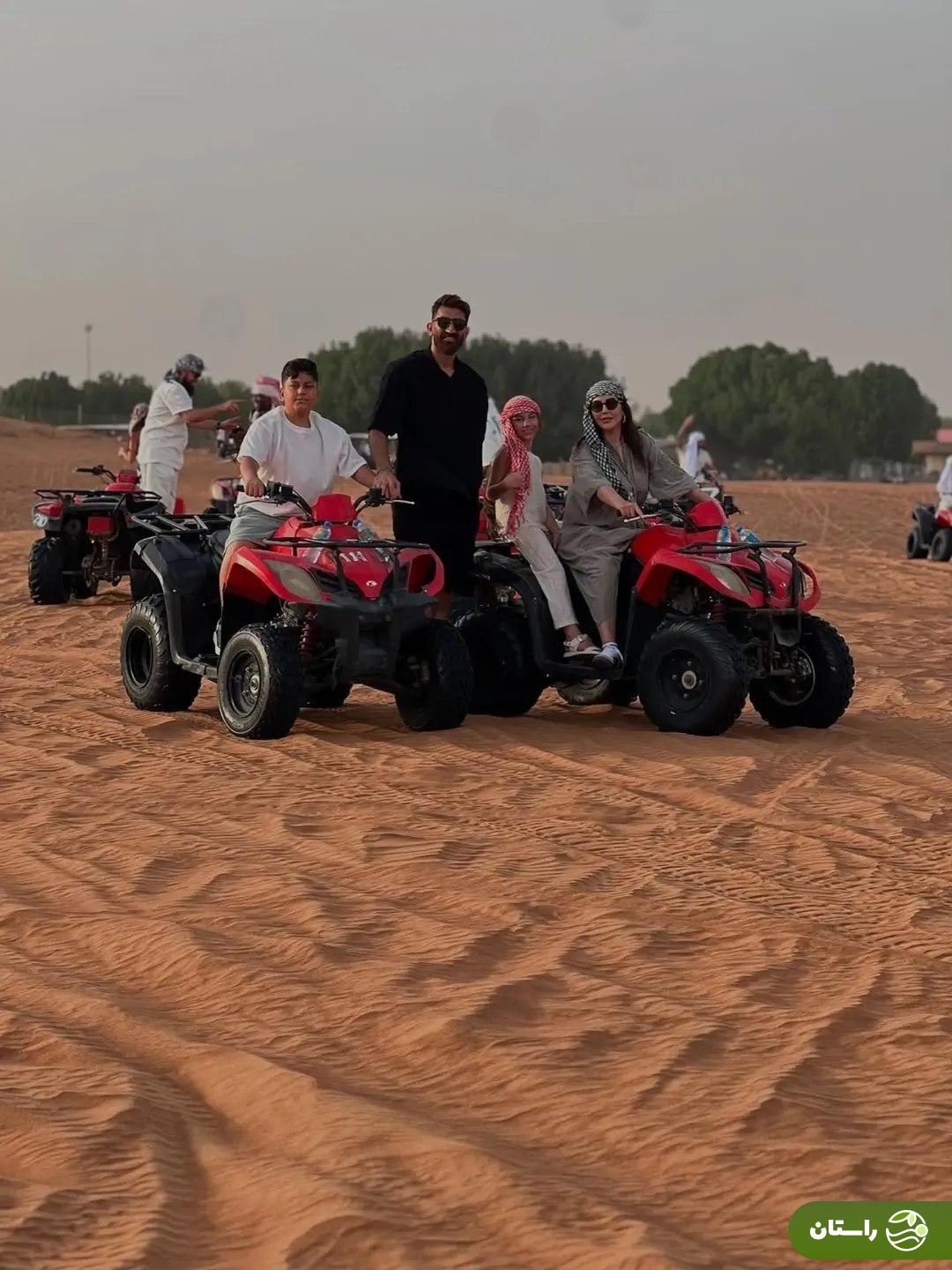 (تصاویر) بیابان‌گردی و موتورسواری علیرضا بیرانوند، همسر و فرزندانش در دبی