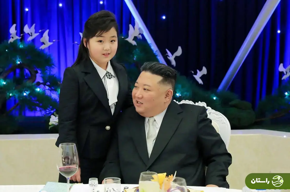 (عکس) حضور خبرساز دختر «کیم جونگ اون» در پکن؛ کیم جو ئه برای رهبری کره شمالی آماده میشود؟ (عکس) حضور خبرساز دختر «کیم جونگ اون» در پکن؛ کیم جو ئه برای رهبری کره شمالی آماده میشود؟