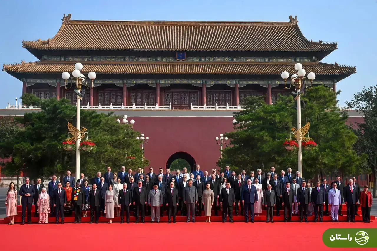 (تصاویر) رژه بزرگ چین؛ حضور پزشکیان و دخترش در عکس یادگاری سران شرکت کننده در مراسم