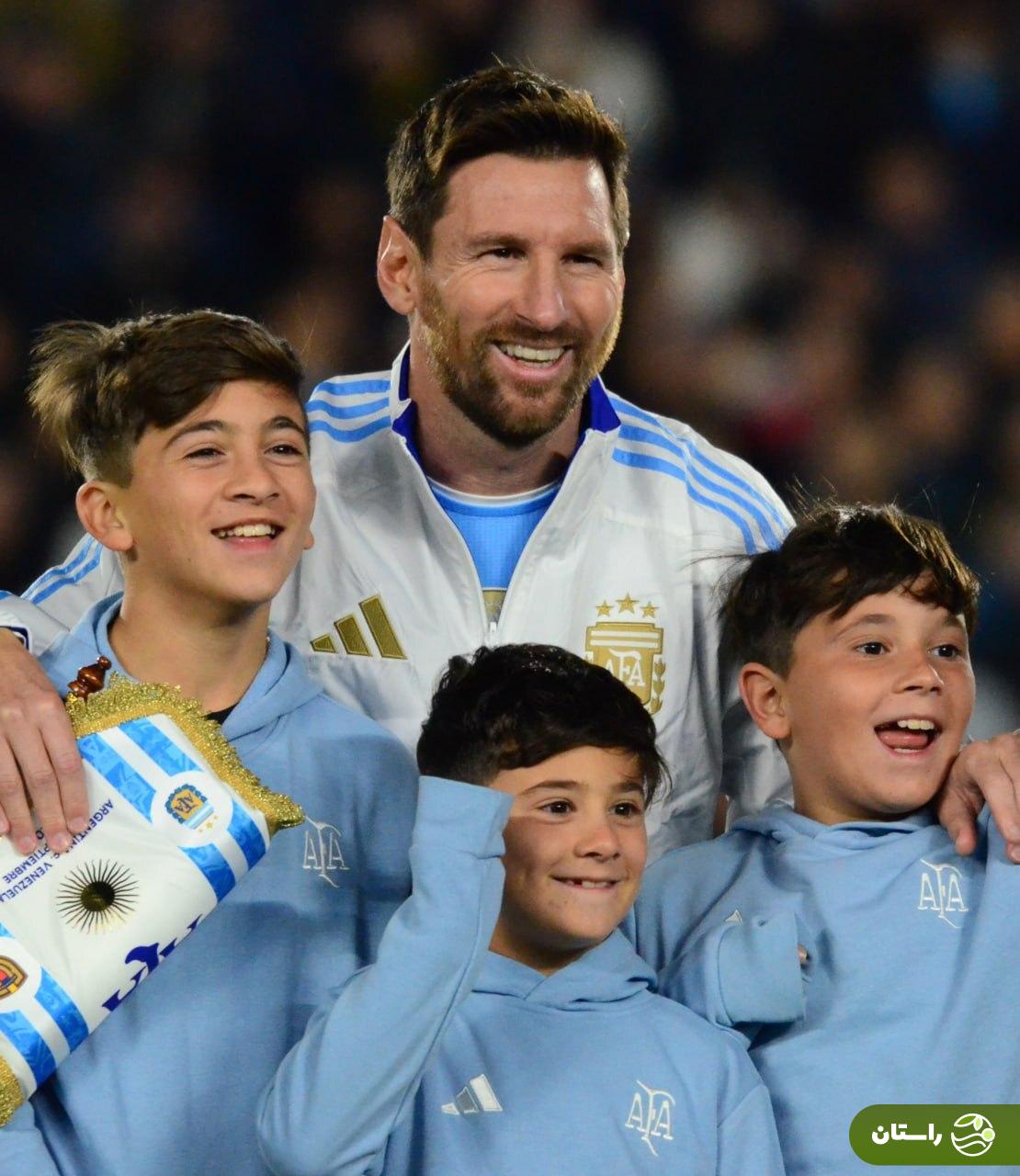 (تصاویر) شب دراماتیک خداحافظی لیونل مسی با آرژانتین (تصاویر) شب دراماتیک خداحافظی لیونل مسی با آرژانتین