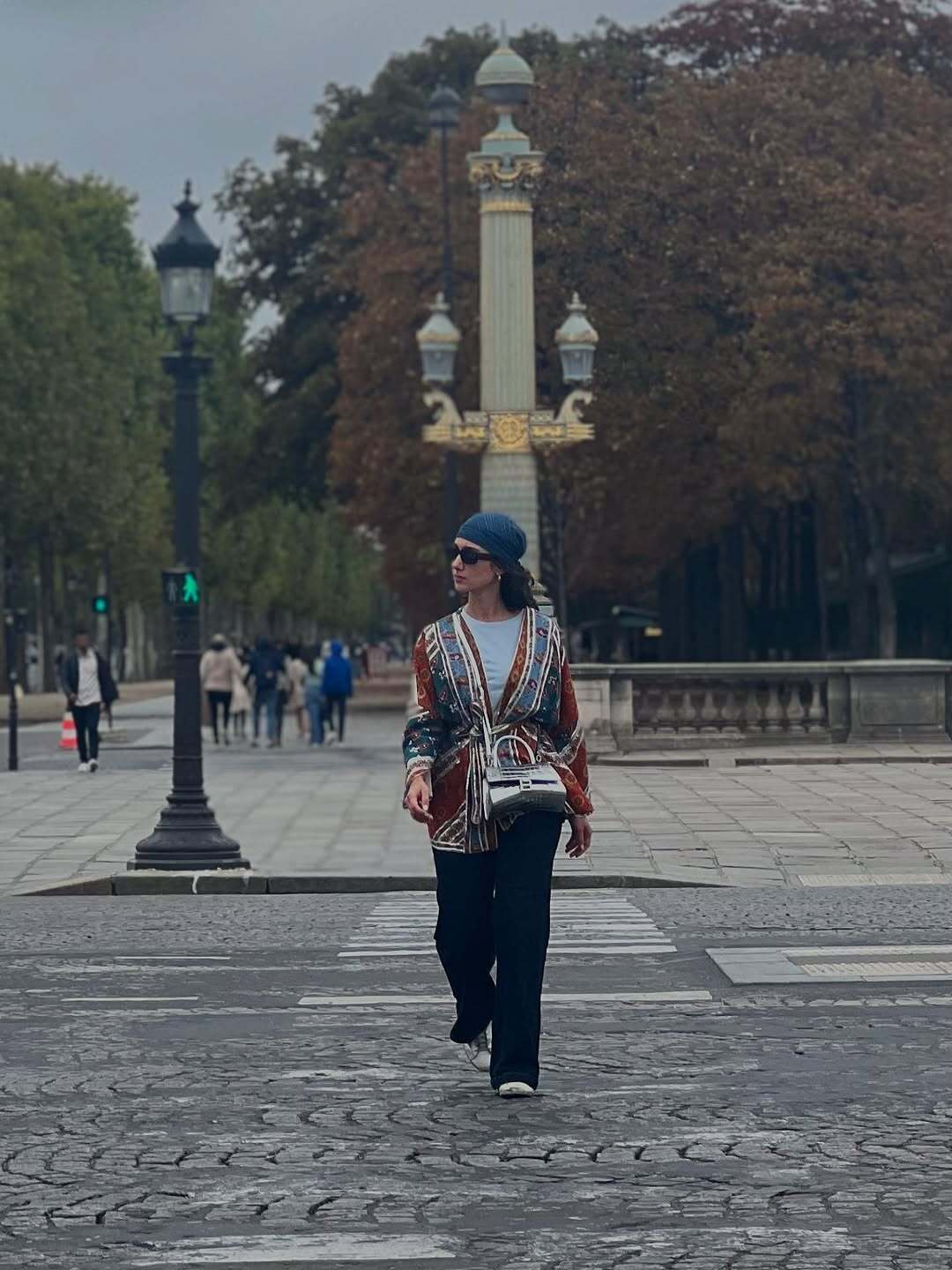 (عکس) استایل خاص دنیز دانش بازیگر سریال تاسیان در پاریس (عکس) استایل خاص دنیز دانش بازیگر سریال تاسیان در پاریس