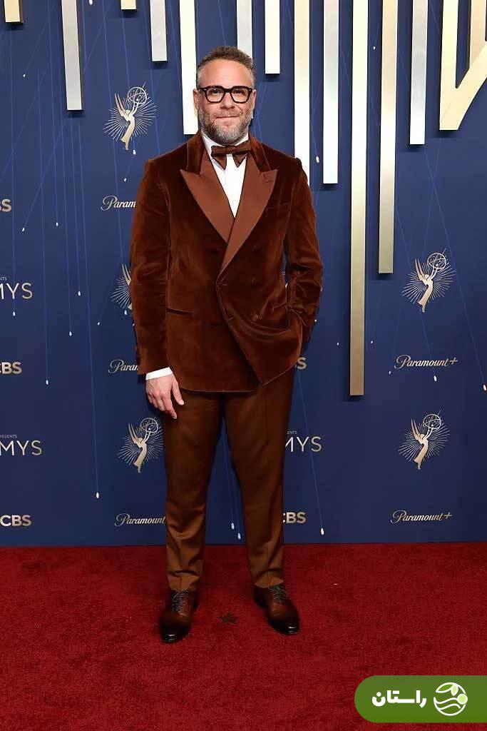 (عکس) لباسهای مردانه در مراسم «جوایز امی ۲۰۲۵» حکومت کردند؛ از استایل پدرو پاسکال تا والتن گاگینز (عکس) لباسهای مردانه در مراسم «جوایز امی ۲۰۲۵» حکومت کردند؛ از استایل پدرو پاسکال تا والتن گاگینز