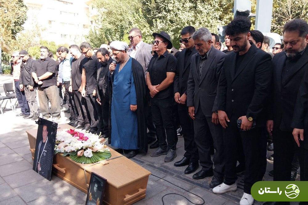 تصاویری از تشییع پیکر «امید جهان» در غیبت اهالی موسیقی تصاویری از تشییع پیکر «امید جهان» در غیبت اهالی موسیقی