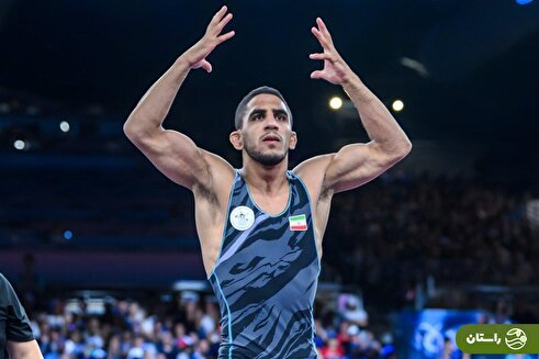 ساعت و تاریخ کشتی رحمان عموزاد در فینال کشتی قهرمانی جهان ۲۰۲۵