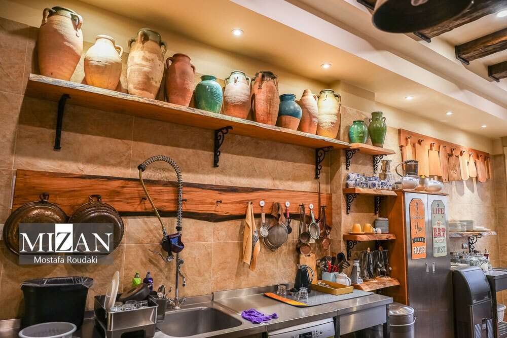 تصاویری از ویلای ۸هزار متری اکبر رحیمی درآباد متهم پرونده چای دبش تصاویری از ویلای ۸هزار متری اکبر رحیمی درآباد متهم پرونده چای دبش