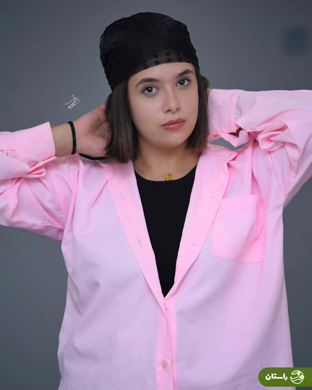 تصاویر | ژست‌های نفس بازغی در پشت صحنه نمایش صلح عباس آباد