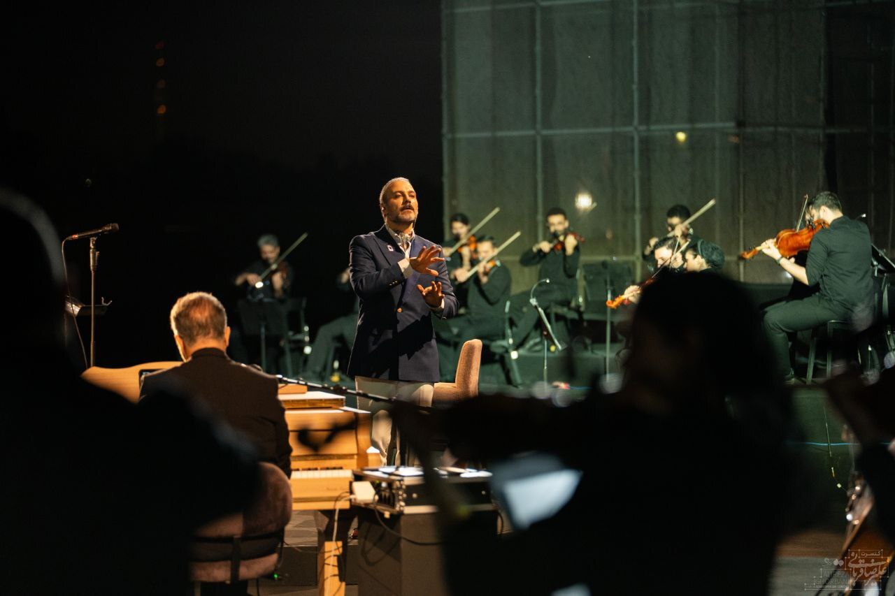 علیرضا قربانی در شب آخر «ایرانم» در تهران: دوری از شما غمی است بر دل ما