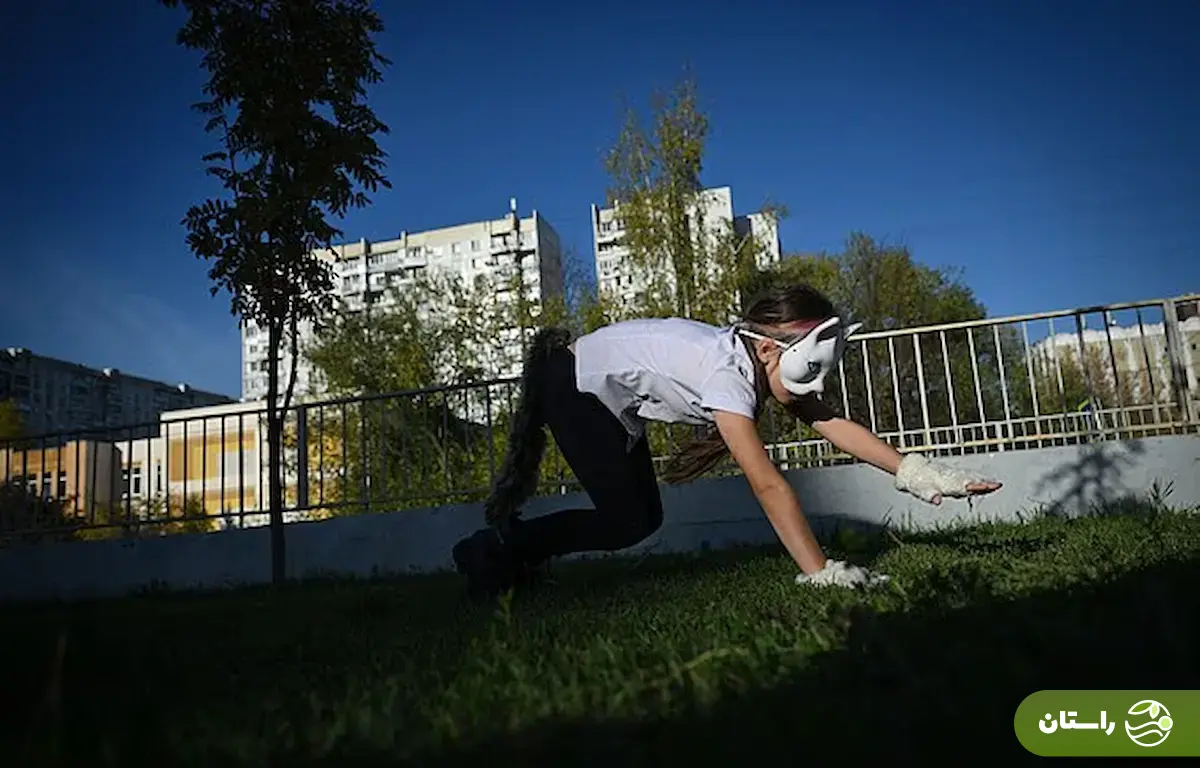 ترند جدید تناسب اندام در فضای مجازی؛ حرکت روی چهار دستوپا! ترند جدید تناسب اندام در فضای مجازی؛ حرکت روی چهار دستوپا!