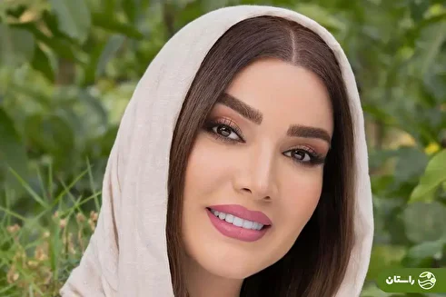 (عکس) تونل زمان؛ متین ستوده در آغوش پدر، مادر و مادربزرگش؛ دهه ۶۰