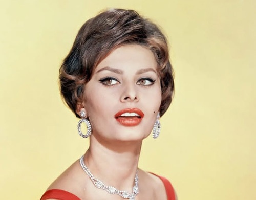 سوفیا لورن؛ آغازگر میکاپهایی که هنوز هم الهامبخشند سوفیا لورن؛ آغازگر میکاپهایی که هنوز هم الهامبخشند