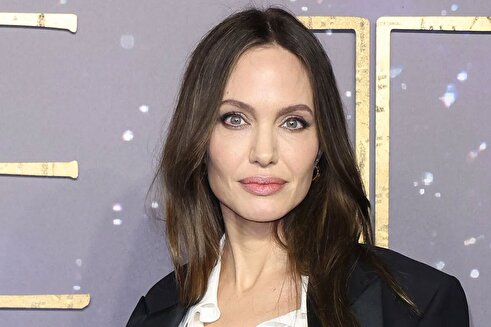 آنجلینا جولی: دیگر کشورم را به رسمیت نمی‌شناسم