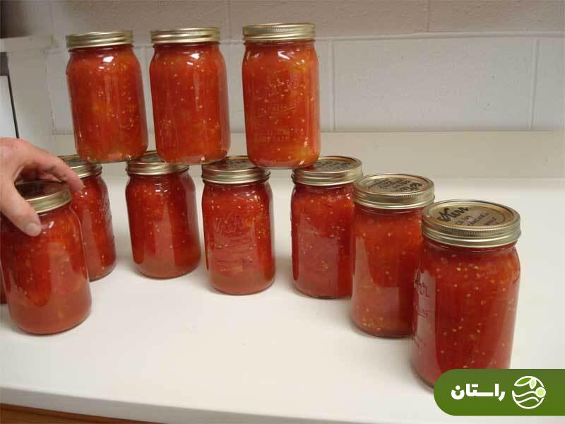 طرز تهیه کنسرو گوجه فرنگی در ۵ مرحله؛ زمستان هم گوجه تازه دارید!