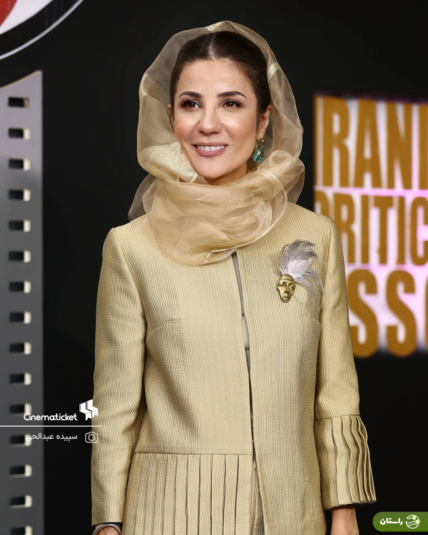 (تصاویر) سارا بهرامی با استایل خاصش در جشن منتقدان سینما مورد توجه قرار گرفت