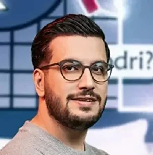 (ویدئو) پاسخ امیرحسین قیاسی به انتقاد تند ایرج طهماسب؛ ماجرا چیست؟