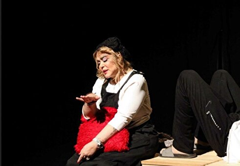 تصاویر | بهاره رهنما در نمایش «یازده: یازده»