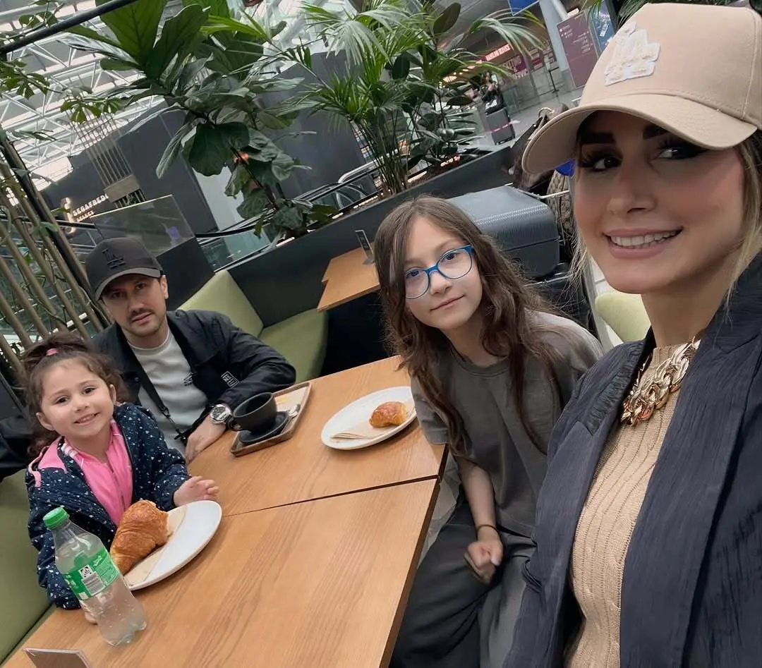 همسر شاهرخ استخری با انتشار عکس خانوادگی: «نذاریم حسرت شه» + عکس