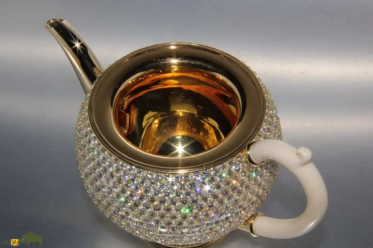 (تصاویر) گران‌ترین قوری جهان با ۳۴۵ میلیارد تومان قیمت که به «قوری خودخواه» مشهور است