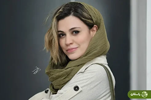 (ویدئو) غافلگیری شیدا خلیق در لحظه ورود مادرش، ناهید مسلمی به برنامه شفرونی با استایل ژاپنی