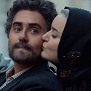 (ویدئو) صحنه‌های منشوری الناز شاکردوست و نعیمه نظام دوست حاشیه‌ساز شد؛ توضیح تهیه کننده فیلم «کج پیله»