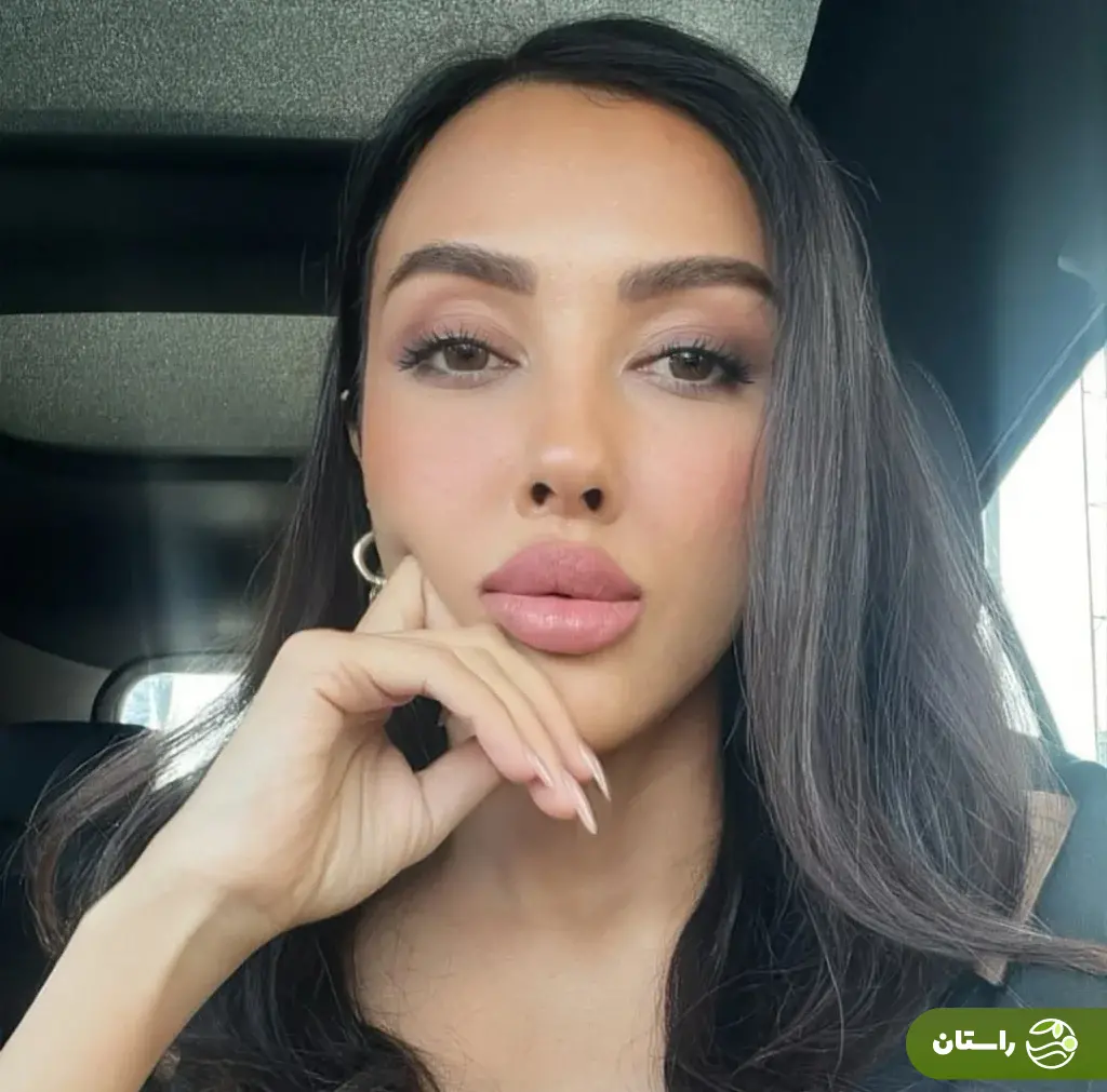 بیوگرافی فرناز سلمانی طراح لباس و داور جدید برنامه «زن روز» + تصاویر بیوگرافی فرناز سلمانی طراح لباس و داور جدید برنامه «زن روز» + تصاویر