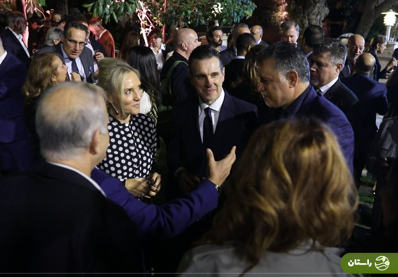 (تصاویر) علی دایی در مراسم روز ملی اسپانیا در اقامتگاه سفیر اسپانیا شرکت کرد