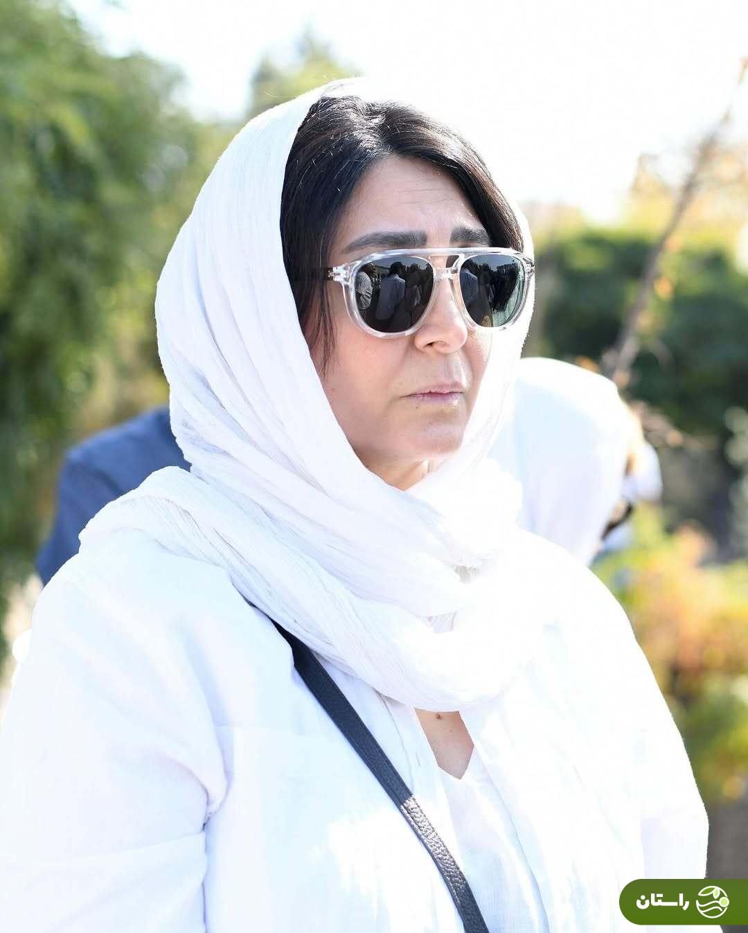 (تصاویر) خاکسپاری ناصر تقوایی در امام‌زاده طاهر کرج با حضور گسترده مردم و هنرمندان