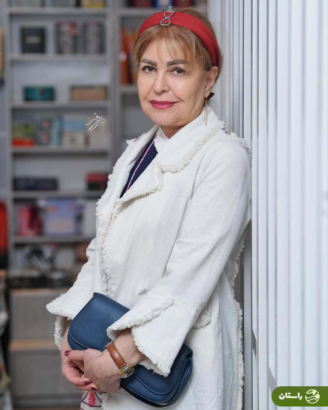 (تصاویر) المیرا دهقانی، مژده لواسانی، داریوش فرهنگ و ناهید مسلمی در جشن امضای یک کتاب